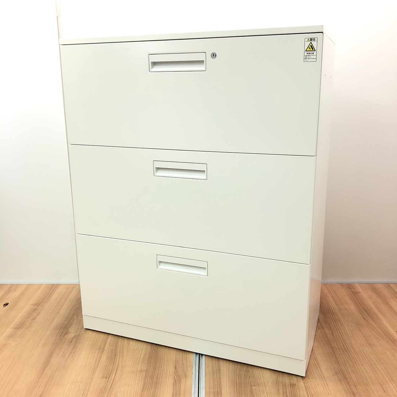 【ファイル収納にオススメ！】■コクヨ　3段ラテラル書庫　ホワイト天板付　■高品質なエディアシリーズ！
                        エディア
                                    中古
            