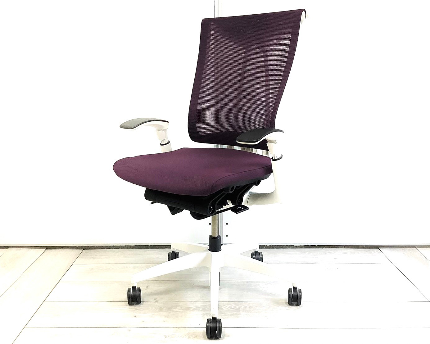 【在庫入替セール】大人気／定番　◆ITOKI／イトーキ　◆Celeeo／セレーオ ※横浜店撮影画像※
                        セレーオチェア
                                    中古
            