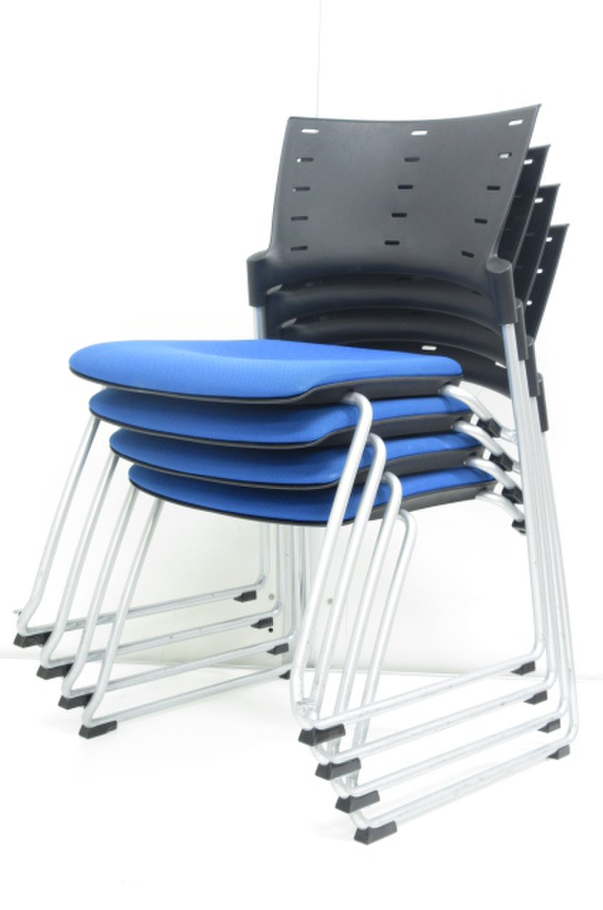 【お得な4脚セット！通常価格より10％OFF！！】【積み重ねられるスタッキングタイプ！】イトーキ（ITOKI）　マノスチェア (MANOSS)　スタッキングタイプ
                        マノスチェア
                                    中古
            