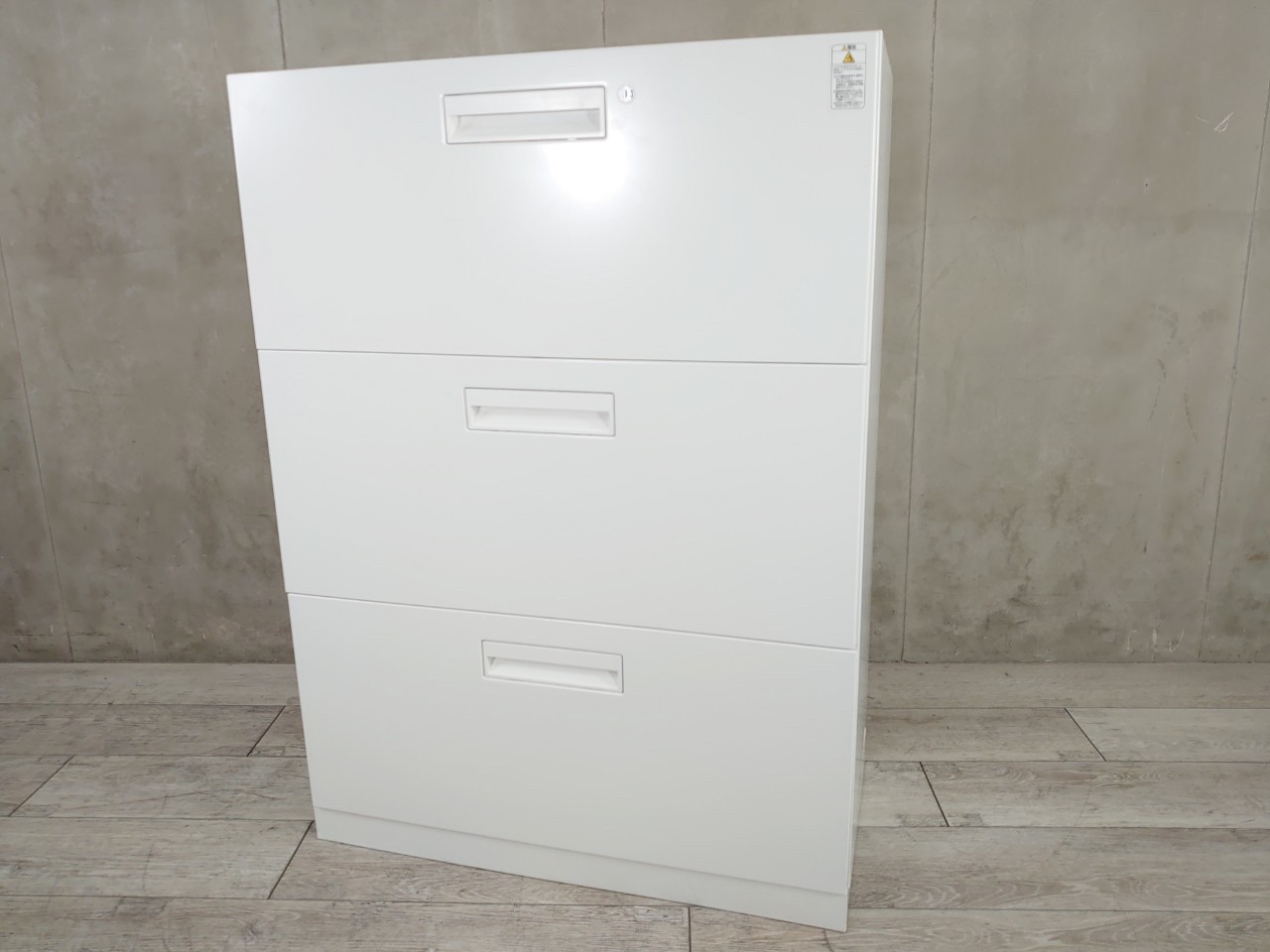 人気シリーズのコンパクトサイズの書庫入荷しました。　【ベース在庫品（11月）】【弊社使用欄：A00848843】※入替セール品30％OFF
                        エディア
                                    中古
            