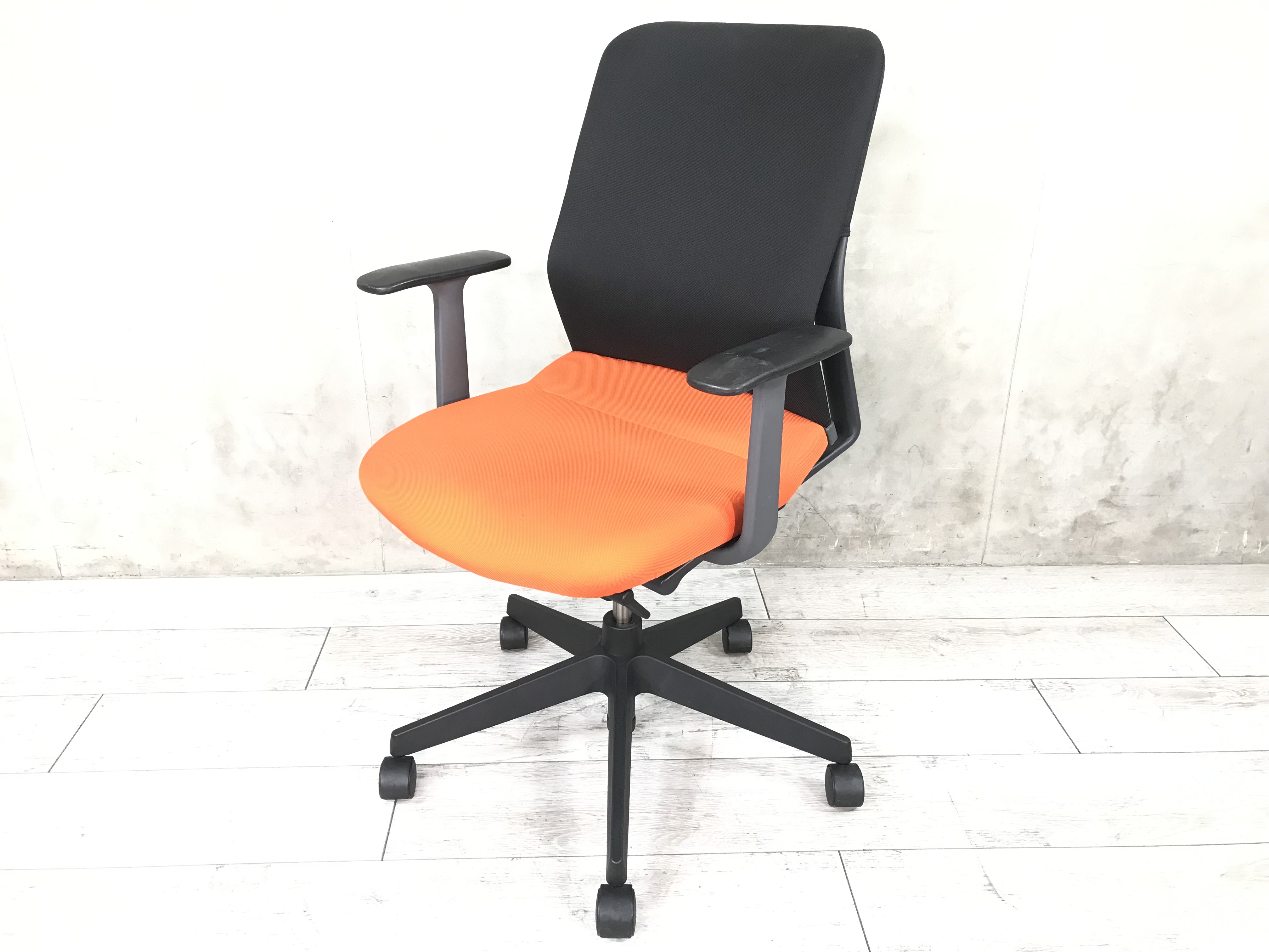 オフィスチェア アガタ S コクヨ 【公式通販】