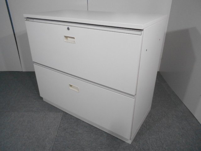 【レア商品がロット入荷！！】窓下等、高さが気になる所でも使用可能！！ホワイトの2段ラテラル入荷！！
                        シンライン
                                    中古
            