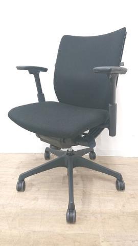 【定価約8万円】【通気性抜群な背もたれとオシャレなデザイン】【調整可能な可動肘が使いやすい】◆Okamura／オカムラ◆　ヴィスコンテ・Visconte　肘付きOAチェア※仙台店撮影画像※【A】
                        ヴィスコンテチェア
                                    中古
            