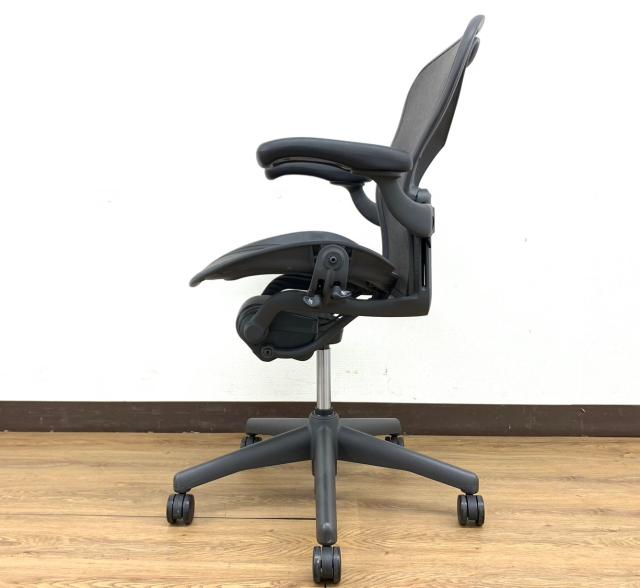 中古】アーロンチェア（ランバー フル装備） AE113AWB-0005 Herman Miller/ハーマンミラー 肘付ハイバックチェア 385641  - 中古オフィス家具ならオフィスバスターズ