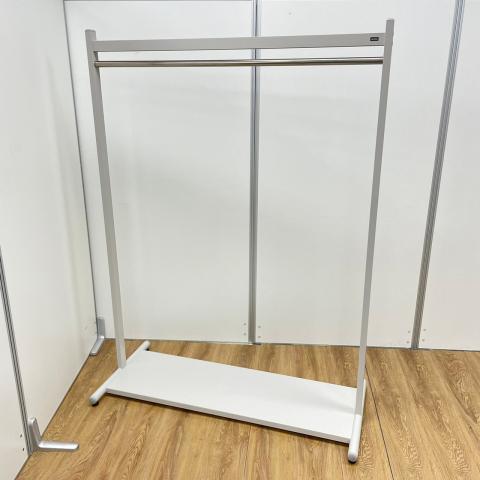 ウチダ製　CI-Nシリーズ　ペールグレー　W1200　コートハンガー！！
                        その他シリーズ
                                    中古
            