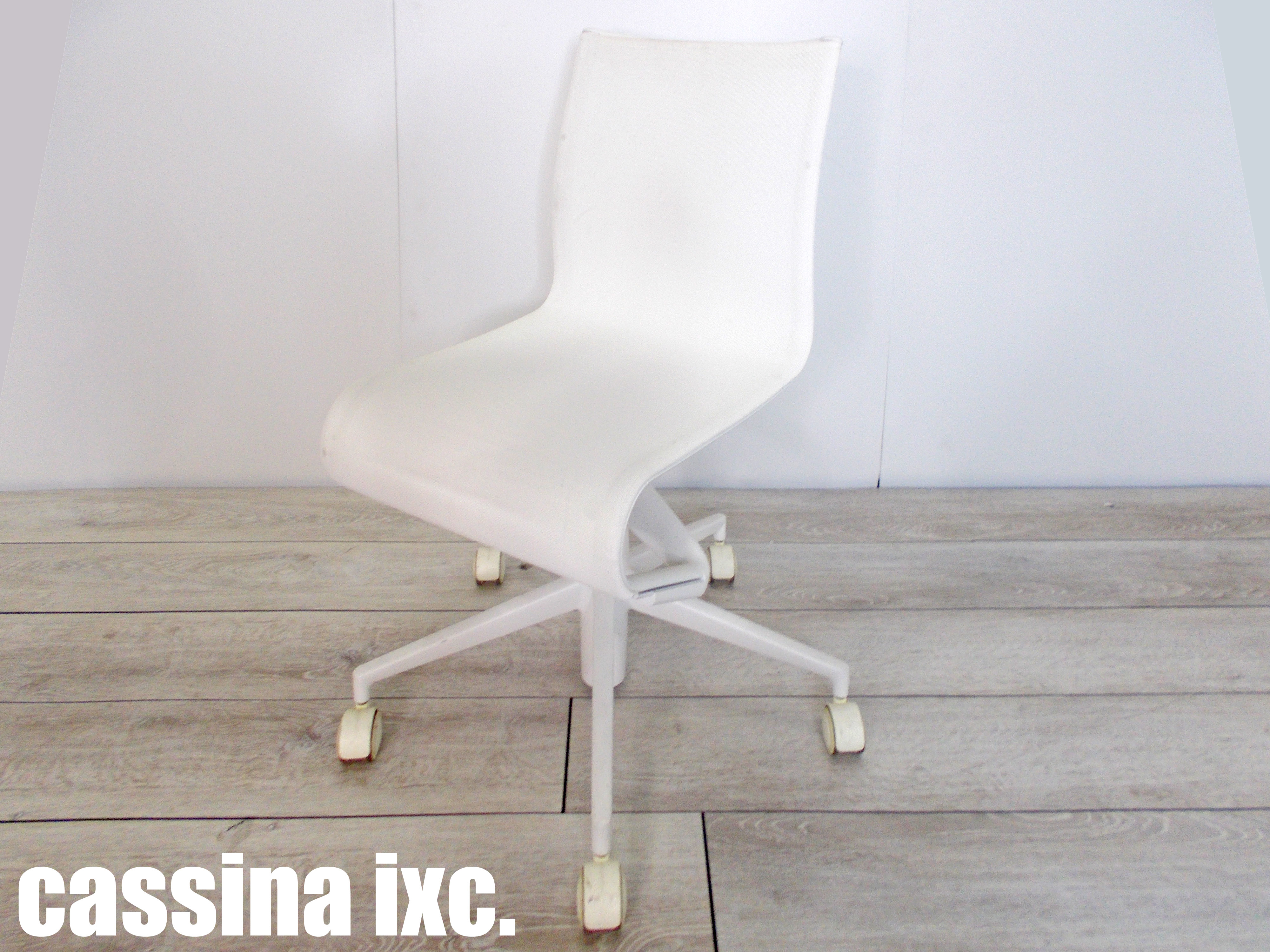 中古】rollingframe Cassina/カッシーナ 肘無ミドルバックチェア