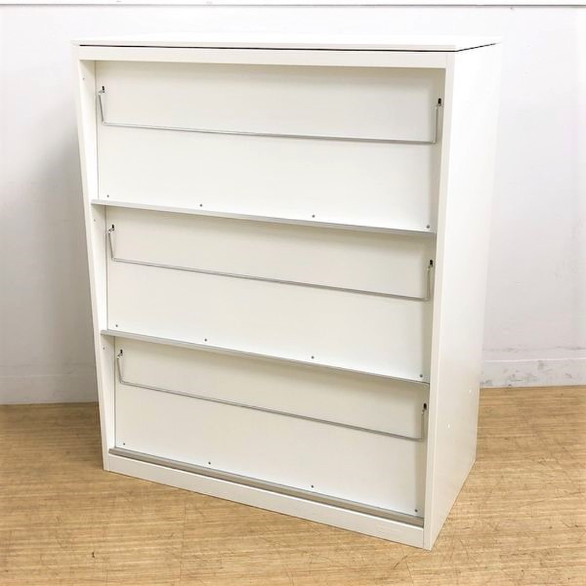 【KS】【パンフレット・カタログ等の保管にもオススメ！】■オカムラ製　雑誌架　3段収納　天板付【マガジンラック】
                        レクトライン
                                    中古
            