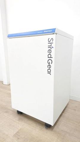 【定価42万円！！最大細断枚数22枚のクロスカットシュレッダーの入荷です！！】■サカエ■Shred Gear senka22
                        千嘉
                                    中古
            