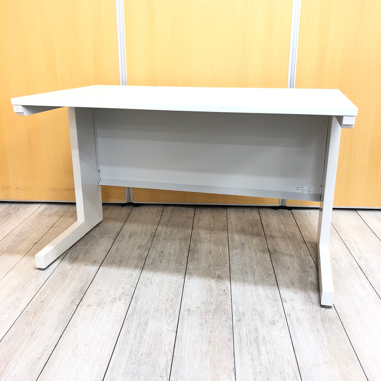 【ウチダのスカエナ入荷！！】内田洋行　平机　スカエナ　ホワイト　大人気シリーズ　おすすめ
                        スカエナ
                                    中古
            