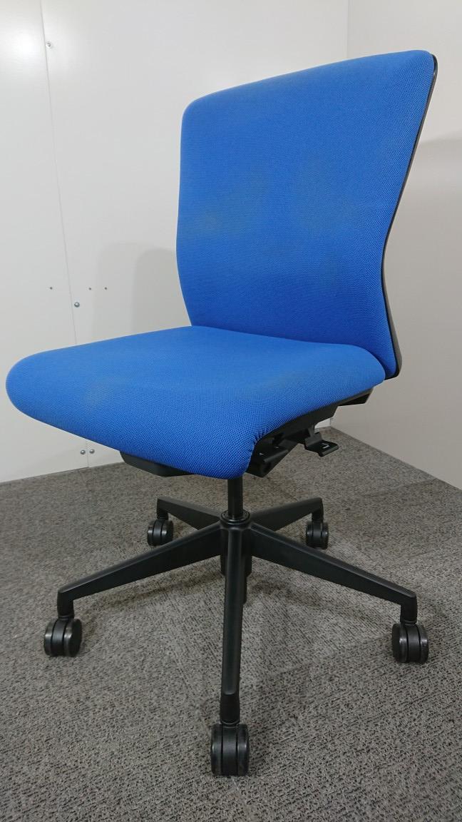 【関西倉庫在庫品】低価格ながら侮れない性能のチェアです。　弊社使用欄【A00868049】
                        エルフィ
                                    中古
            