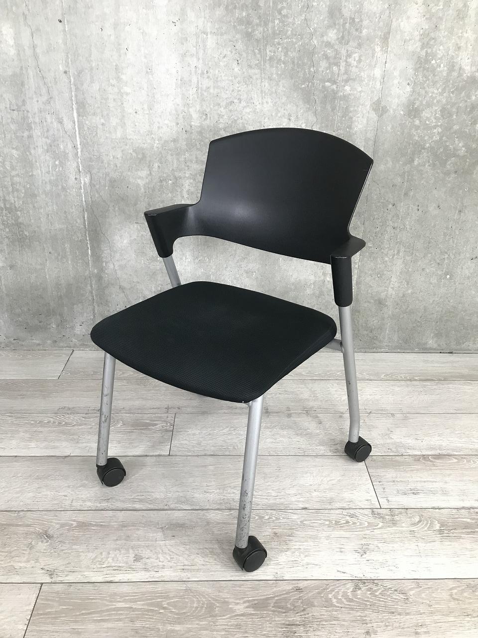 コクヨ製の人気会議用チェア！スタッキングでき、キャスター付きとおすすめ！■コクヨ/プロッティ/ブラック
                        プロッティチェア
                                    中古
            