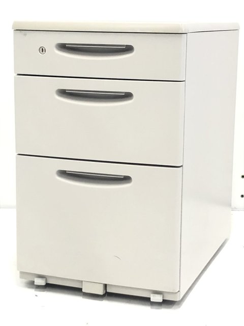 【定番のニューグレー！10台以上のロット入荷！キャスター付きのデスク下ワゴン！！】オカムラ（okamura）/３段ワゴン/SD/ニューグレー
                        SD
                                    中古
            