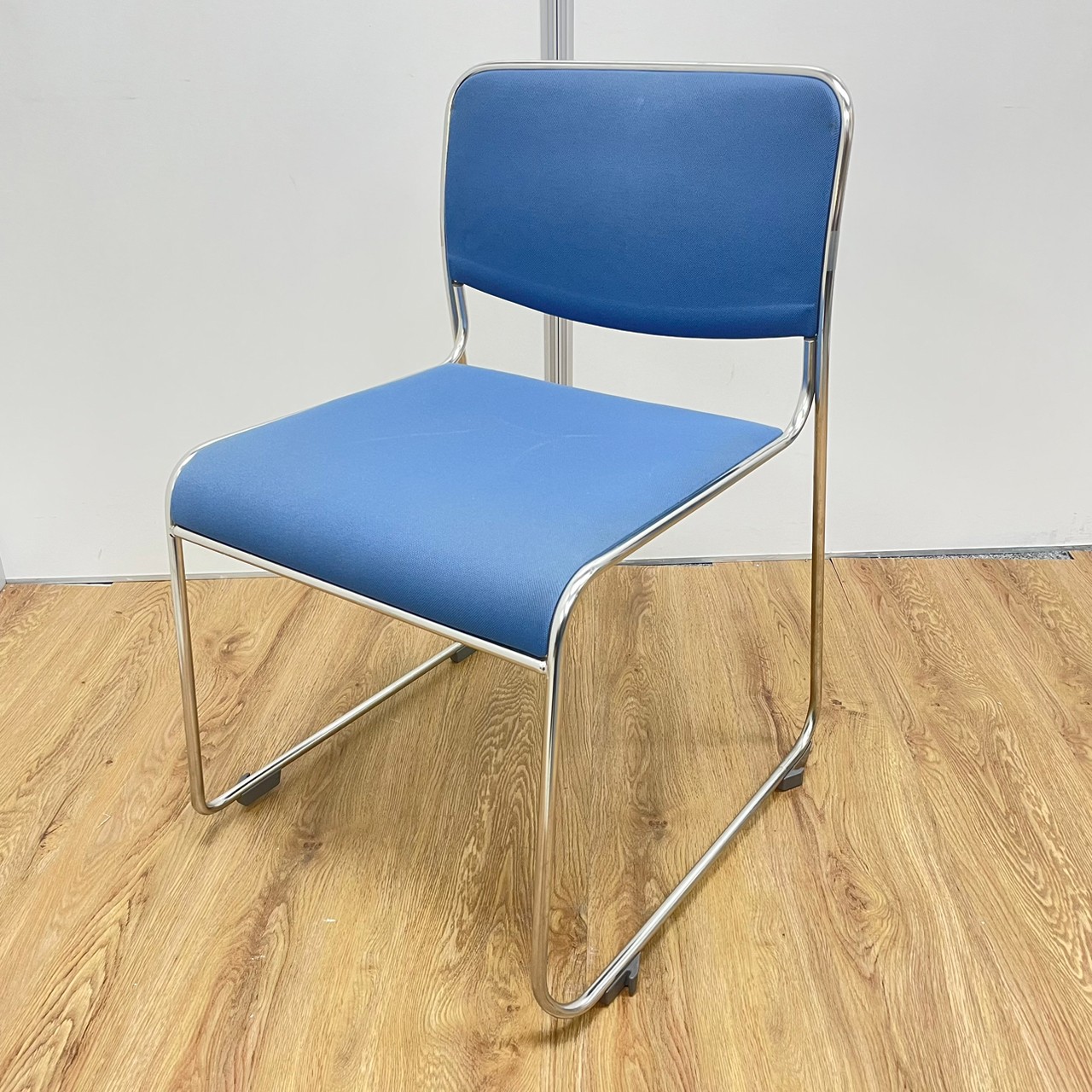 使用感有の為、お安く販売致します！！【スタッキングチェア】【京都・滋賀・大阪】
                        CK-805シリーズ
                                    中古
            