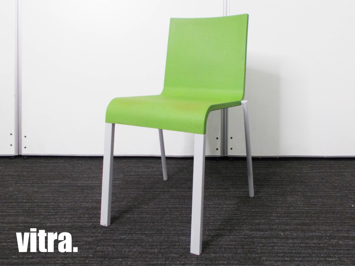 vitra/ヴィトラ　03チェア　グリーン　マールテン・ヴァン・セーヴェレン　
                        ゼロスリー
                                    中古
            