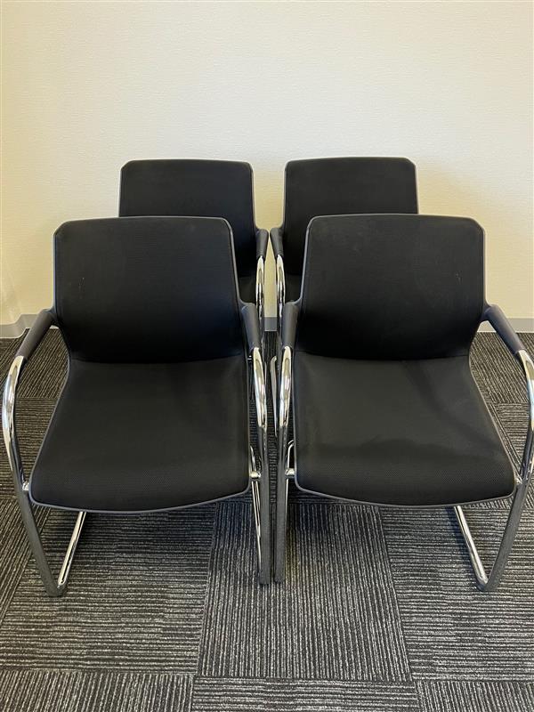 4脚セット　vitra UNIX
                        その他シリーズ
                                    中古
            