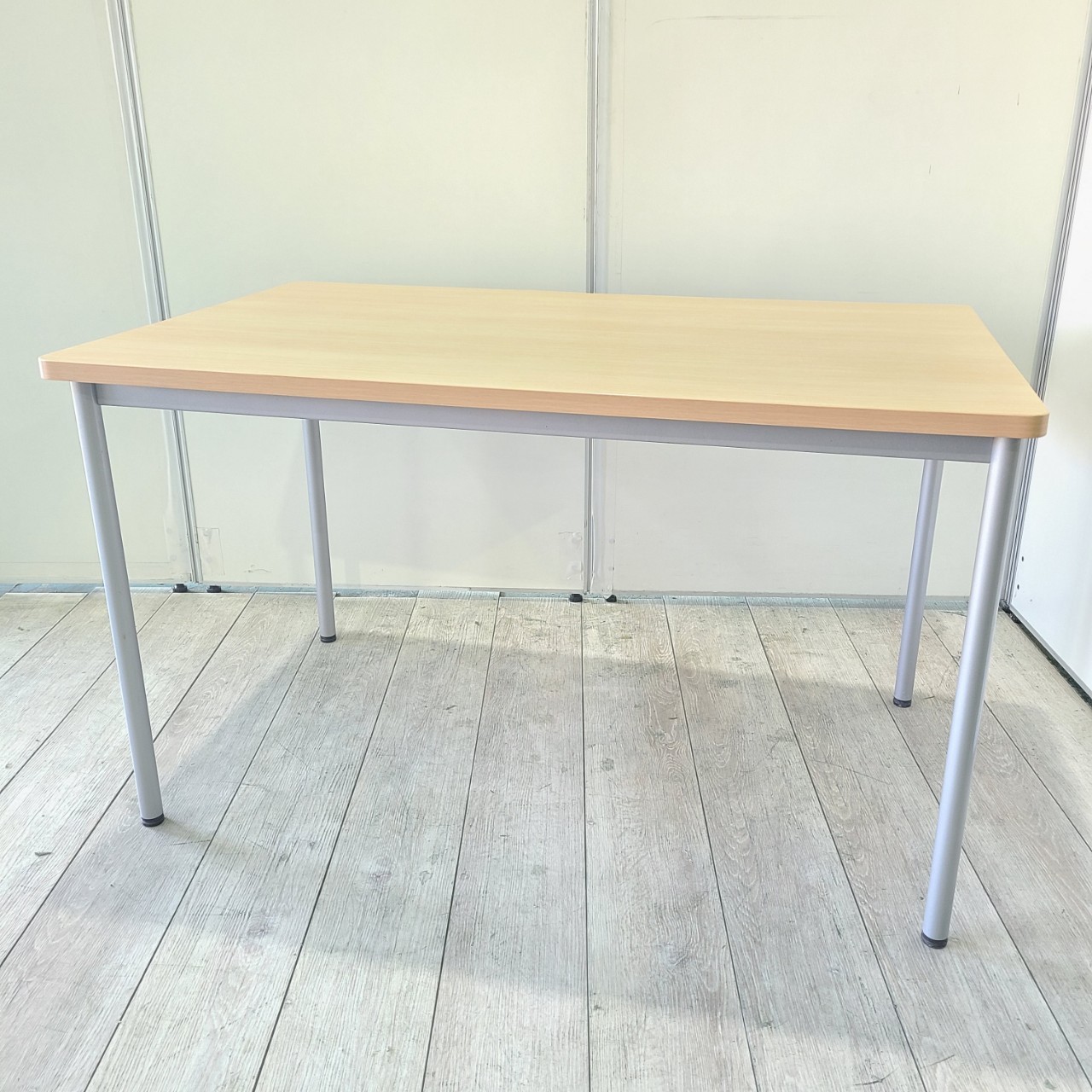 【2019年製】【1台限定】オカムラ｜人気W1200のコンパクトサイズ！シンプルで場所を選びません！！
                        8189シリーズ
                                    中古
            