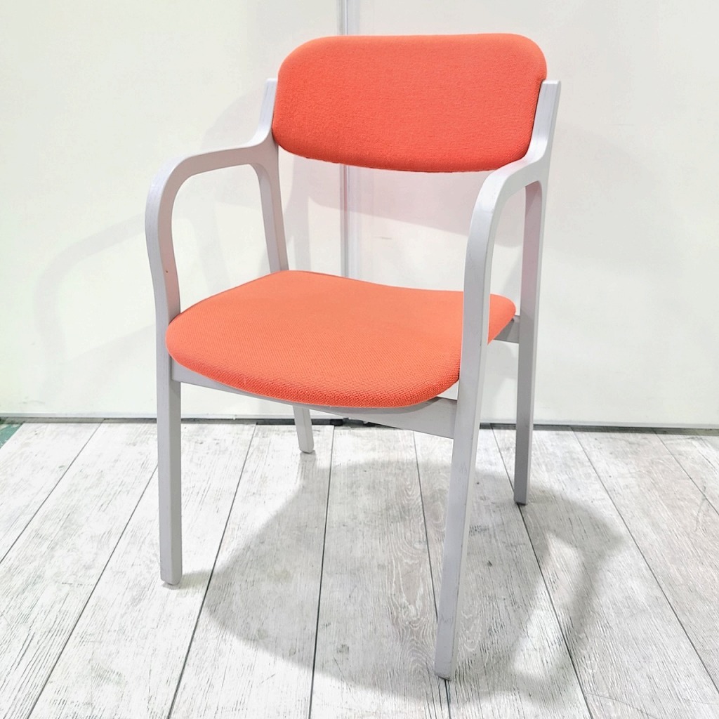 【限定3脚】【トレンド】canteen(キャンティーン)シリーズ入荷！ 布：ヒイロ　フレーム：ライトグレー　オカムラ
                        その他シリーズ
                                    中古
            