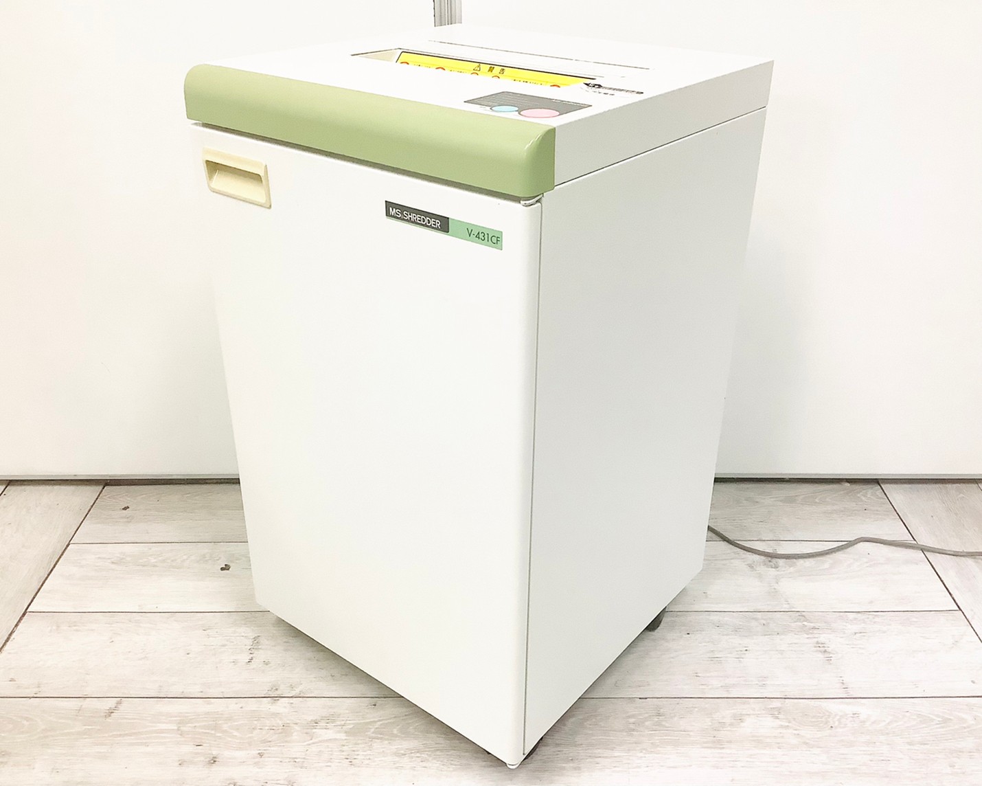 ■最大同時裁断22枚【ビジネスシュレッダー】■A3用紙対応クロスカットシュレッダー【V-431CF】
                        Vシリーズ
                                    中古
            