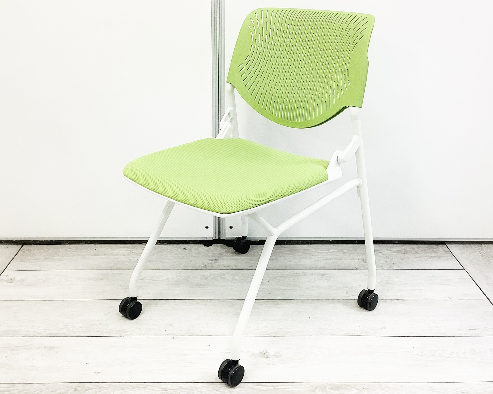 人気／定番／売れ筋　◆Okamura／オカムラ　◆Runa／ルナ ※横浜本店撮影画像※
                        ルナ
                                    中古
            