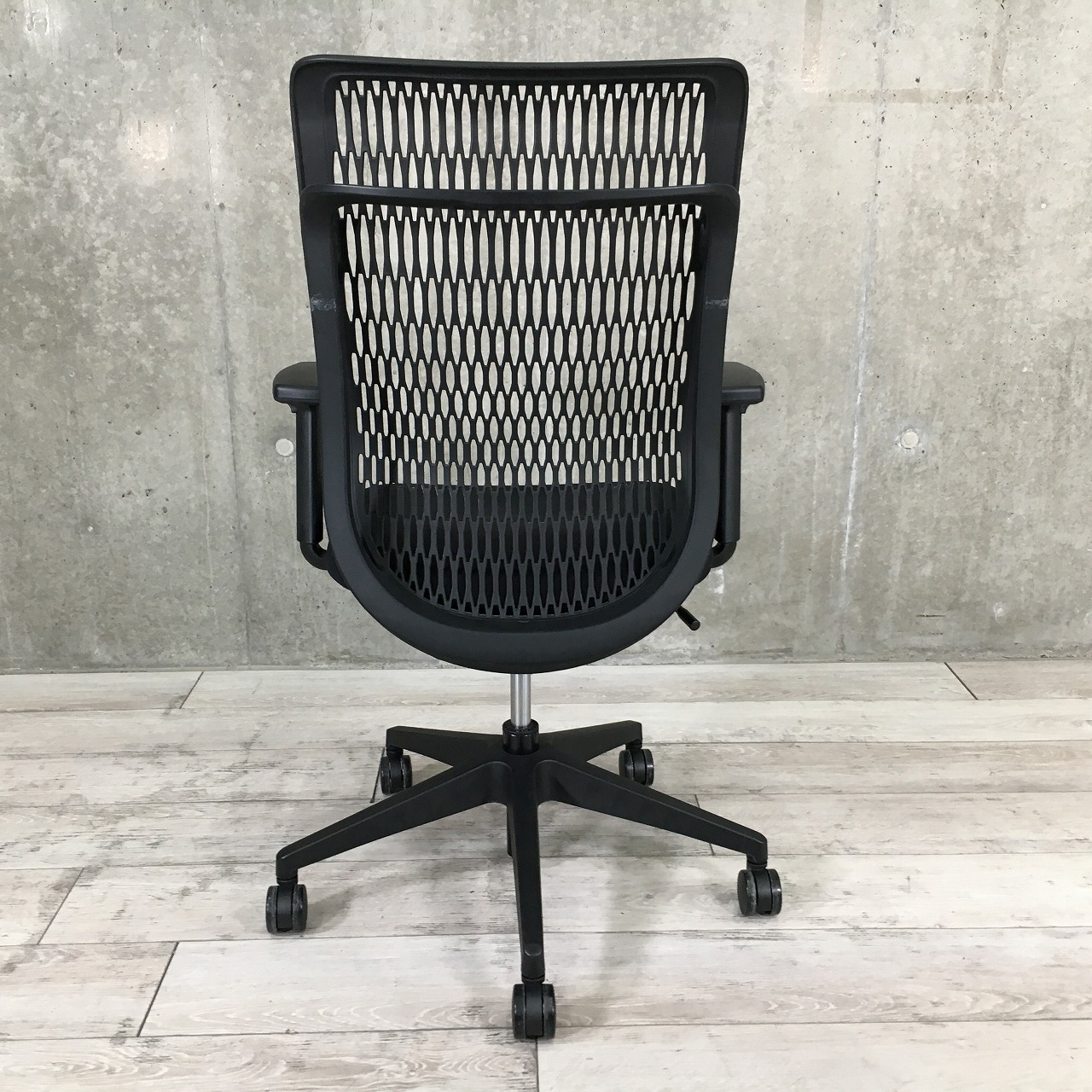 【中古】AJ CHAIR オフィスチェア UCHIDA 2018年製造 2 中古】AJ CHAIR オフィスチェア UCHIDA 2018年製造 2