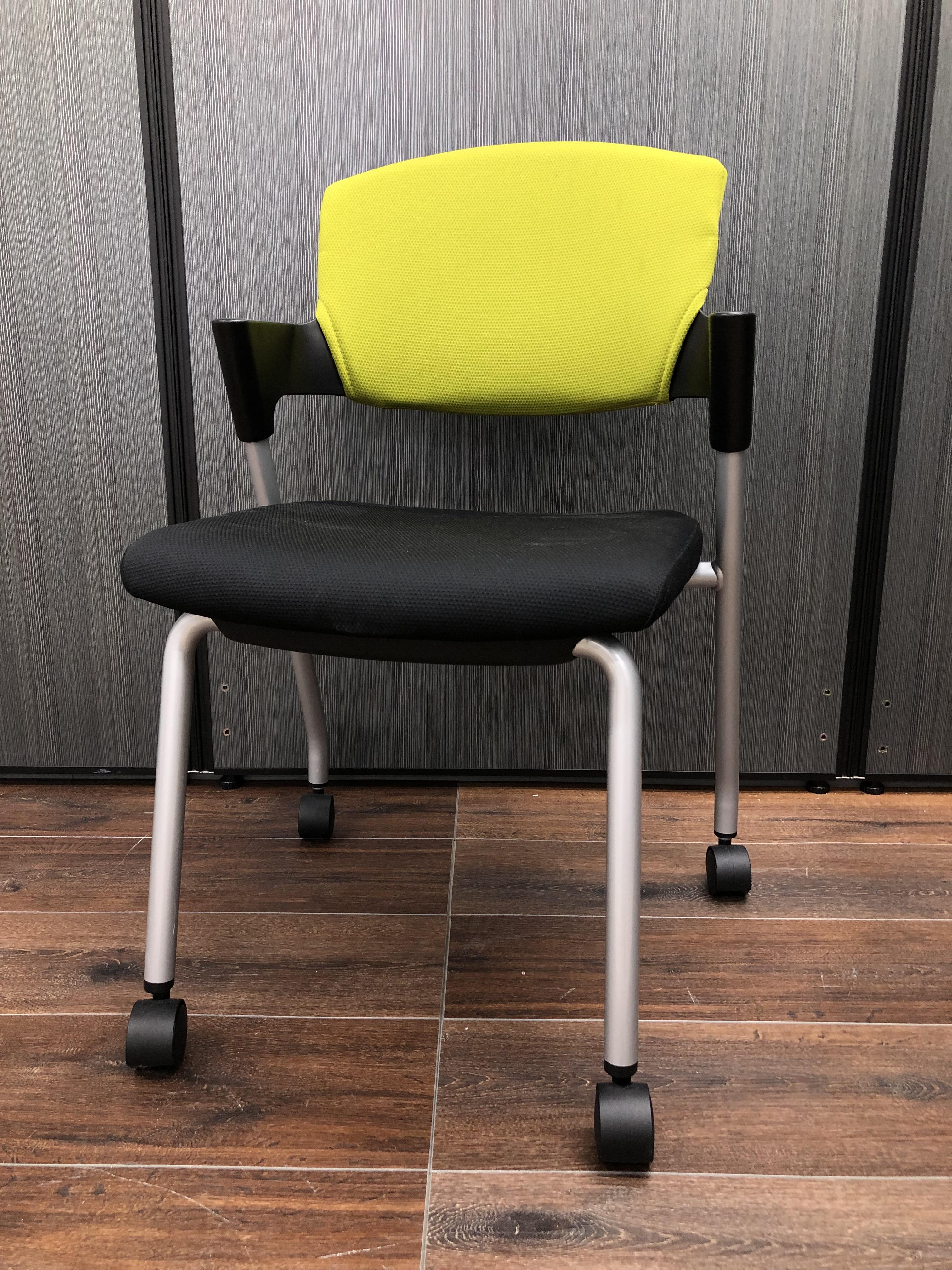 【20脚ロット入荷】汎用性抜群！定番のベストセラーシリーズ　コクヨ　プロッティ
                        プロッティチェア
                                    中古
            