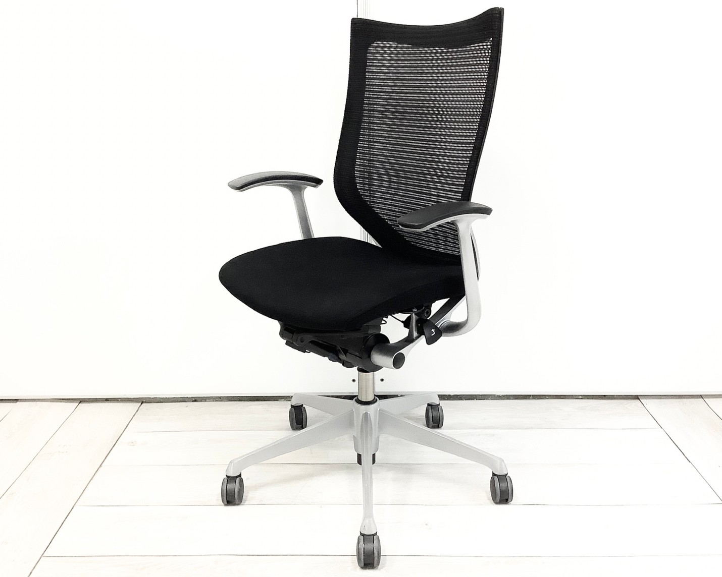 中古】バロンチェア CP45DR FDF1 オカムラ/okamura 肘付ハイバック 
