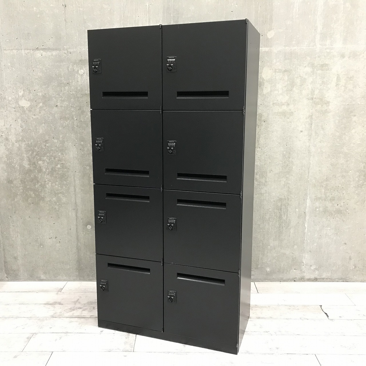 【ロット入荷！】ブラックのメールロッカーが入荷致しました！ダイヤル錠タイプ■オカムラ/レクトライン/ブラック
                        レクトラインロッカー
                                    中古
            