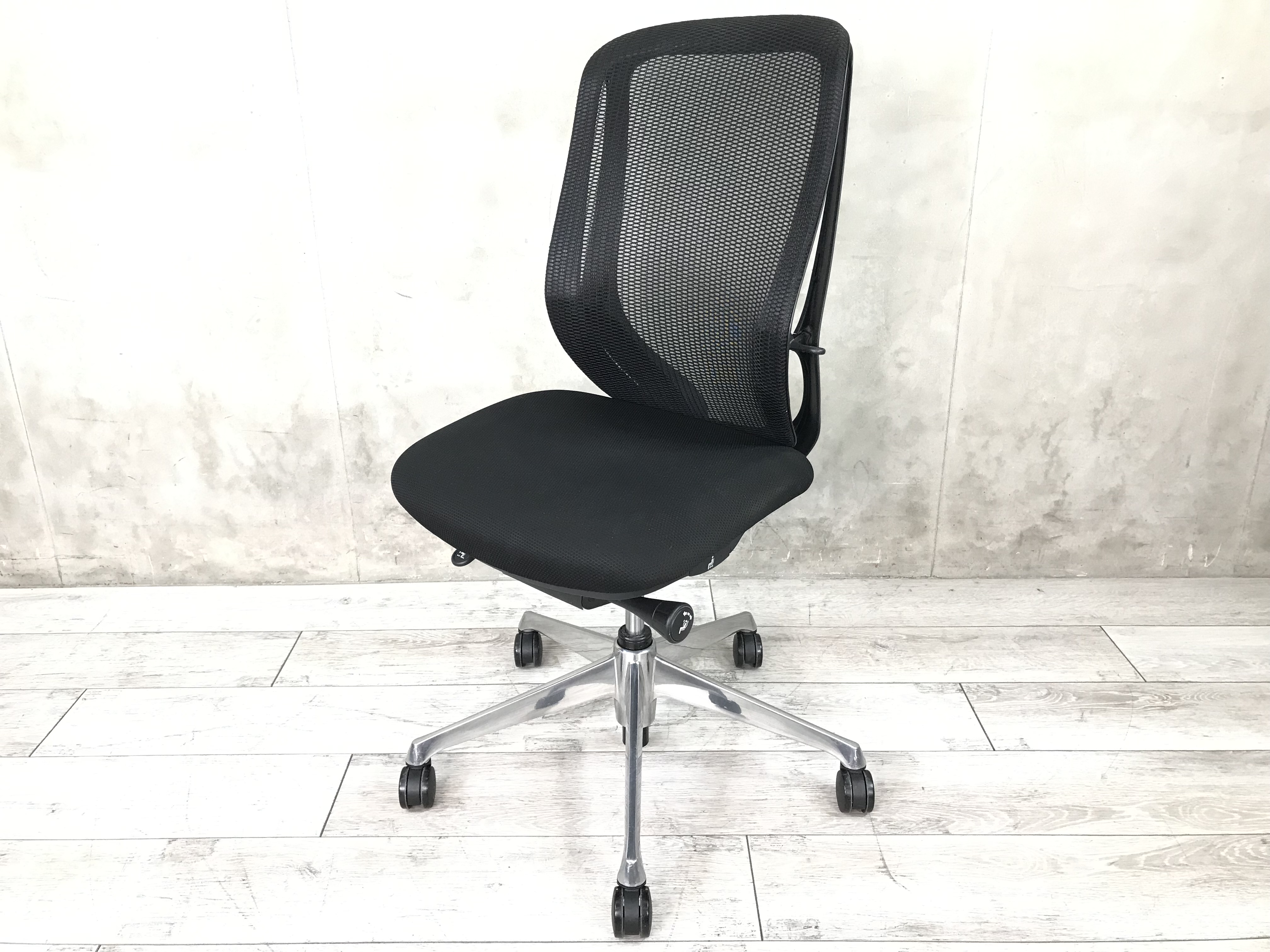 【中古】 シルフィーメッシュ オカムラ/okamura 肘無ハイバックチェア 中古】シルフィーメッシュ オカムラ/okamura 肘無ハイバック