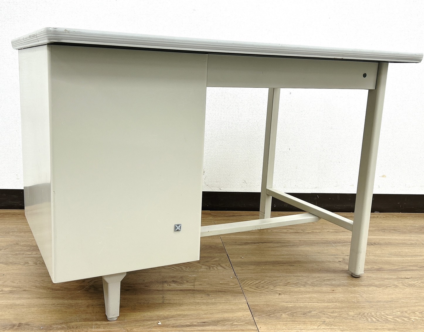 中古】 ライオン 片袖机 394175 - 中古オフィス家具ならオフィス