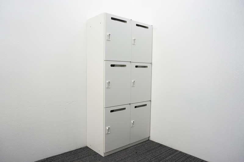イトーキ　6人用メールロッカー　コンセント付　投函口あり　【地方倉庫在庫】【TI】
                        シンラインロッカー
                                    中古
            