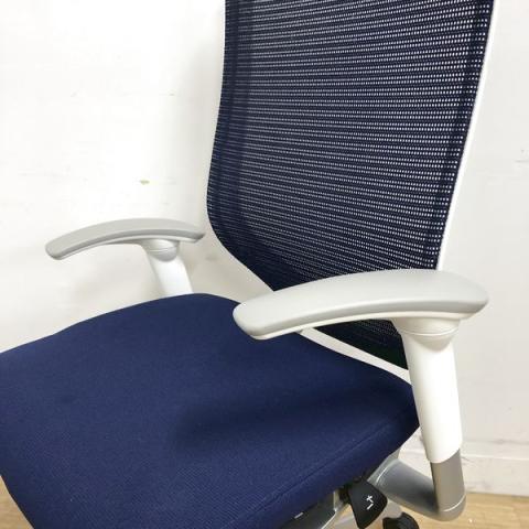 【中古】バロンチェア CP85DW 0943 オカムラ/okamura 肘付ハイバックチェア 394401