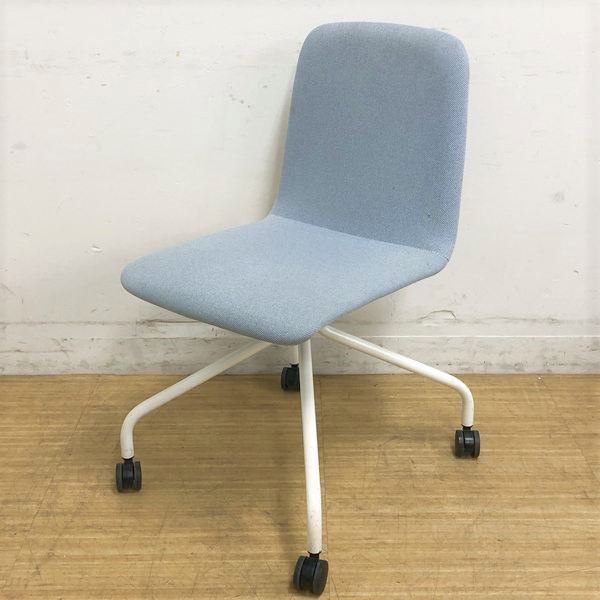 イトーキ(ITOKI) ノットワーク(kont Work)　人と人、アイデアとアイデアを紡ぐ「場」をつくります。　脚：ホワイト　布地：ミストブルー
                        ノットワーク
                                    中古
            