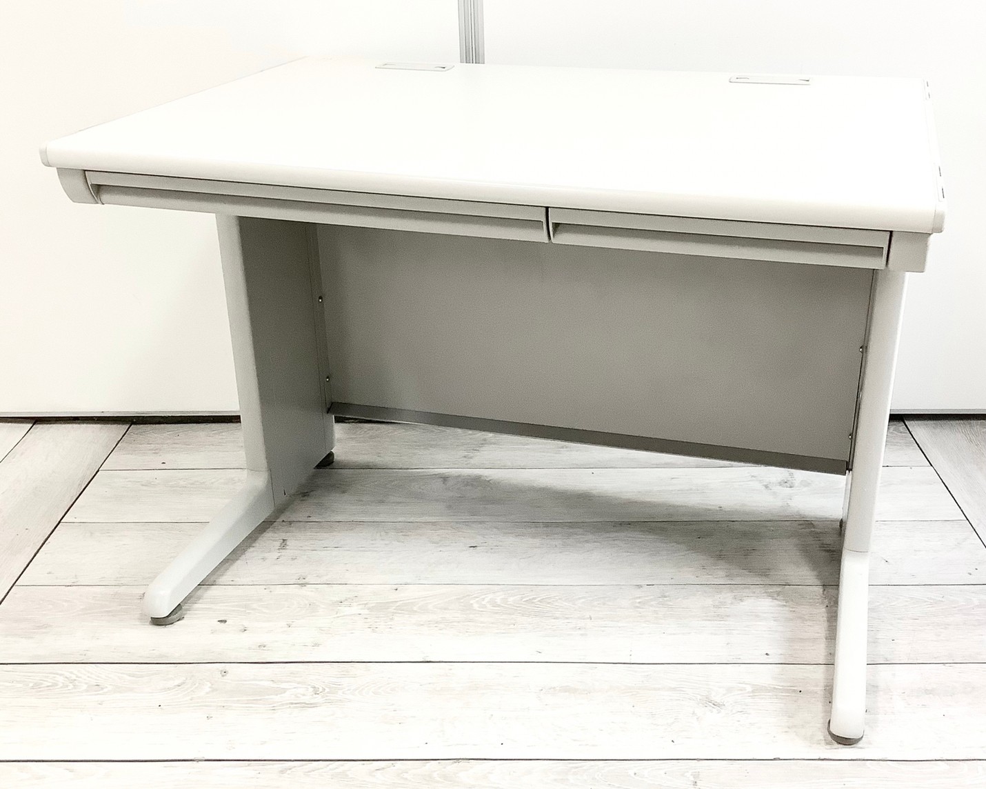 大人気／定番　◆Okamura／オカムラ　◆SD-V／エスディーブイ
                        SD-Vシリーズ
                                    中古
            