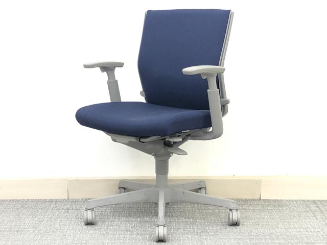 ■オカムラ　エスクード　グレーフレーム　【腰痛軽減にピッタリ】【テレワークが快適】【座り仕事にピッタリ】【ランバーサポート機能】
                        エスクード
                                    中古
            