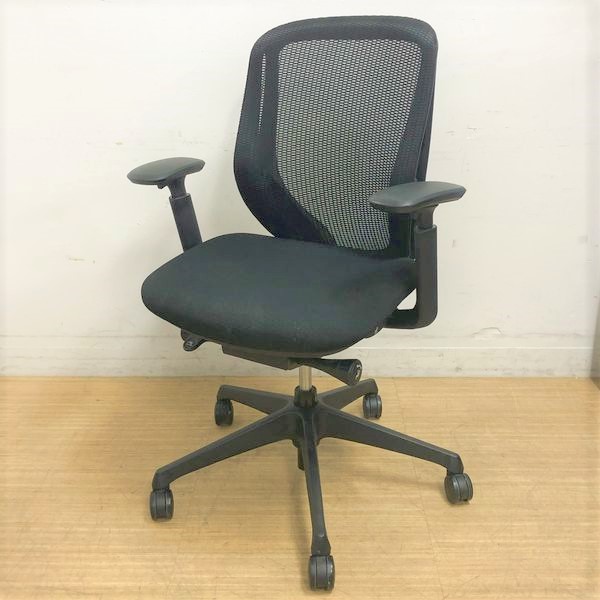 aw　オカムラ　シルフィーチェア　ローバック　固定肘　前傾機能　メッシュ　中古品 中古】シルフィーメッシュ オカムラ/okamura 肘付ローバック