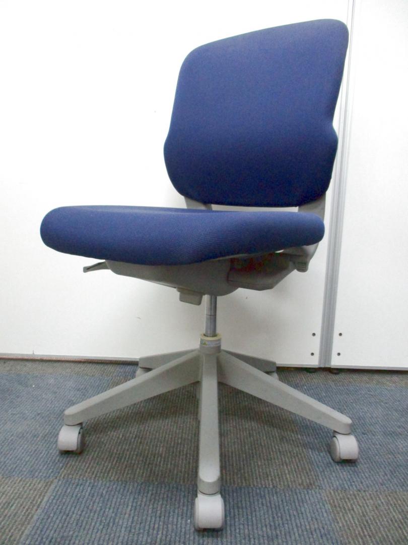 【6脚入荷しました】【ロット入荷】■人気の内田洋行製CNシリーズ！！
                        CN-2チェア
                                    中古
            