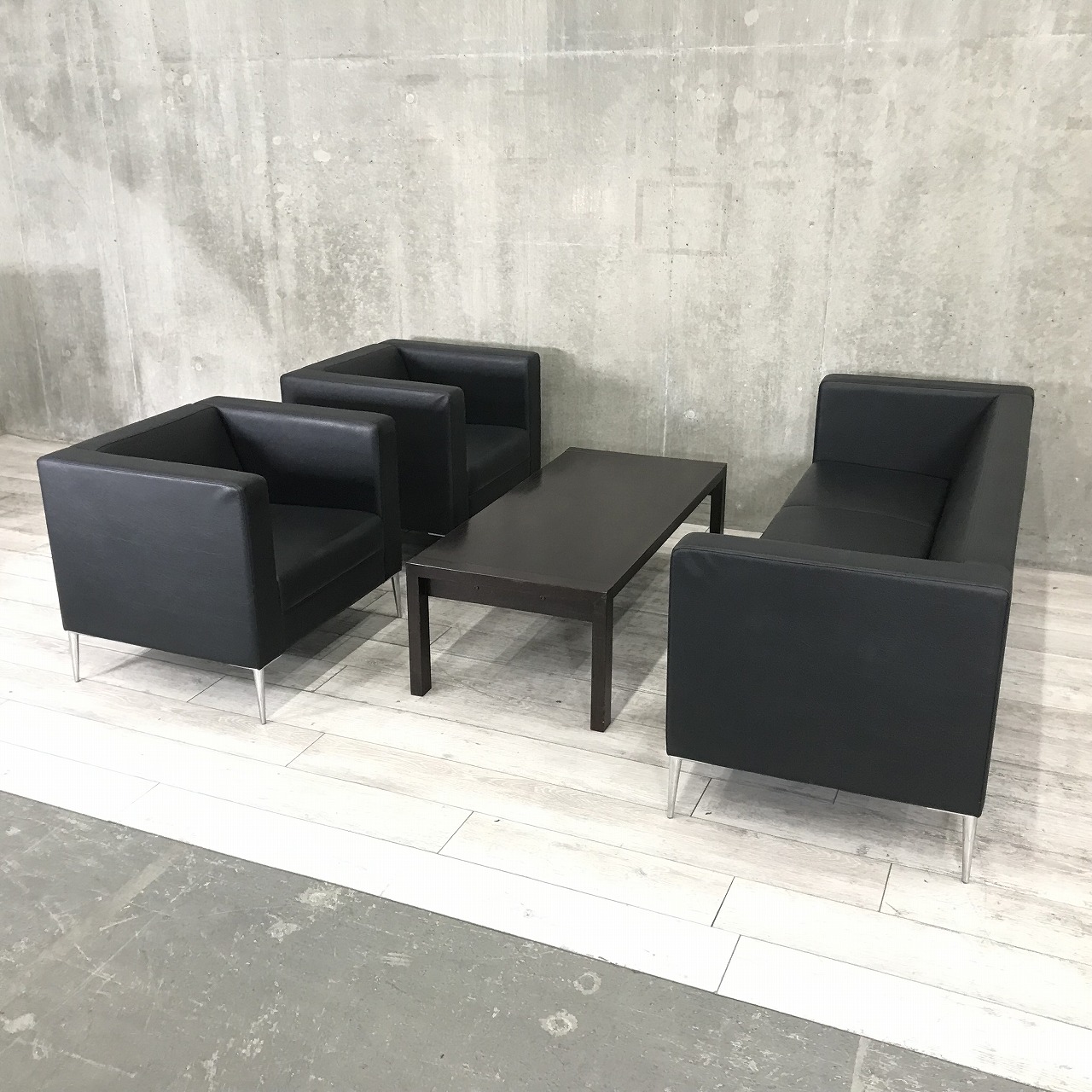 【5人掛け応接セット入荷いたしました！】【座りやすい！】
                        その他シリーズ
                                    中古
            