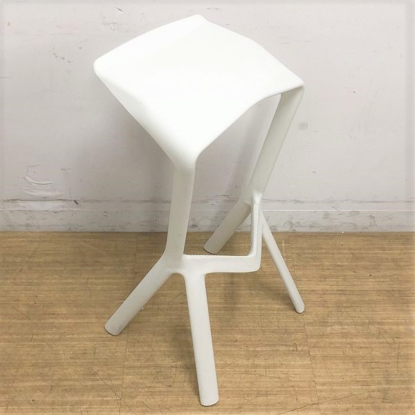 【デザイナーズ家具】オカムラ　ユーロコレクション　Miura & Miura tableシリーズ　スツール
                        その他シリーズ
                                    中古
            