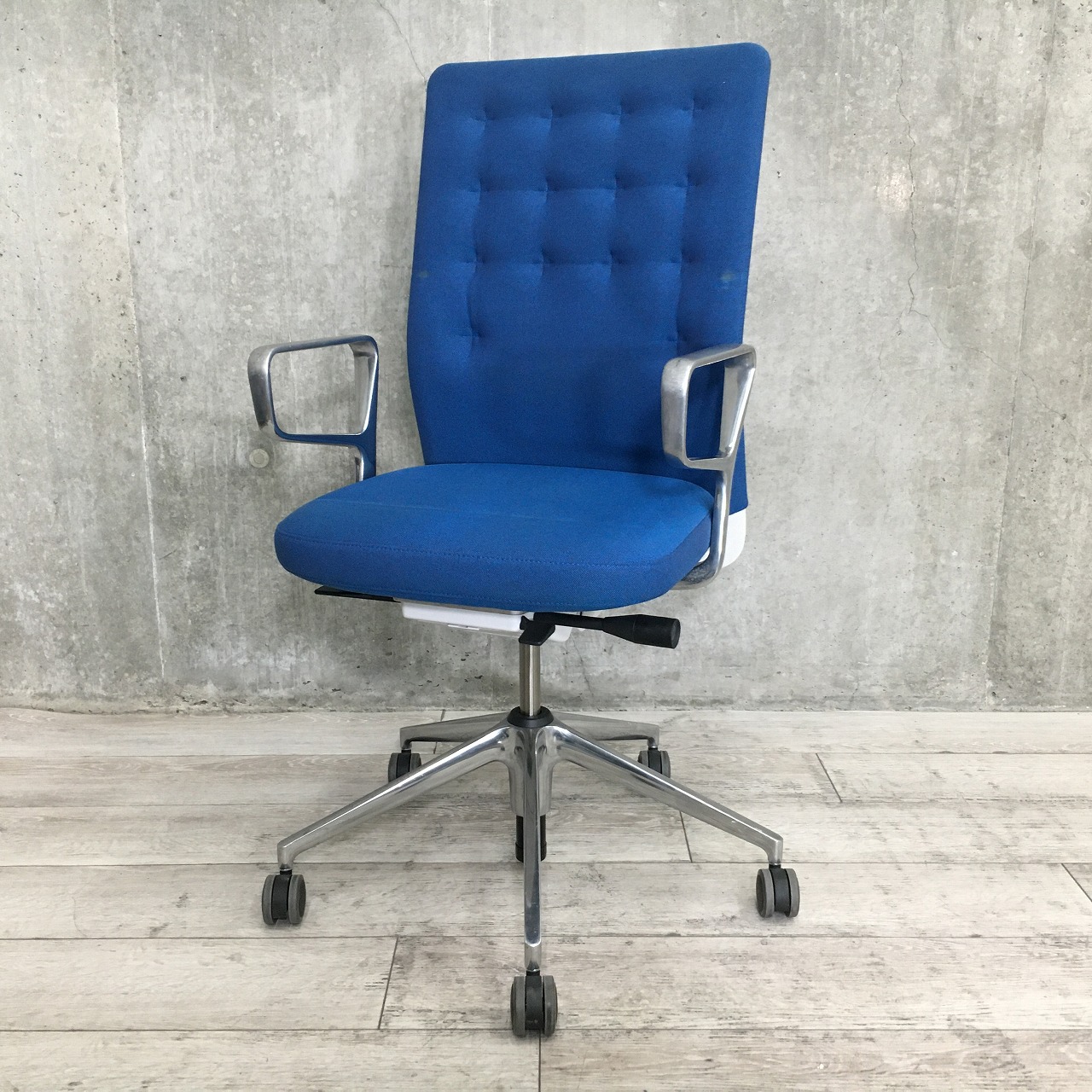 【中古】ID Trim vitra/ヴィトラ 肘付ハイバックチェア 397925 - 中古 