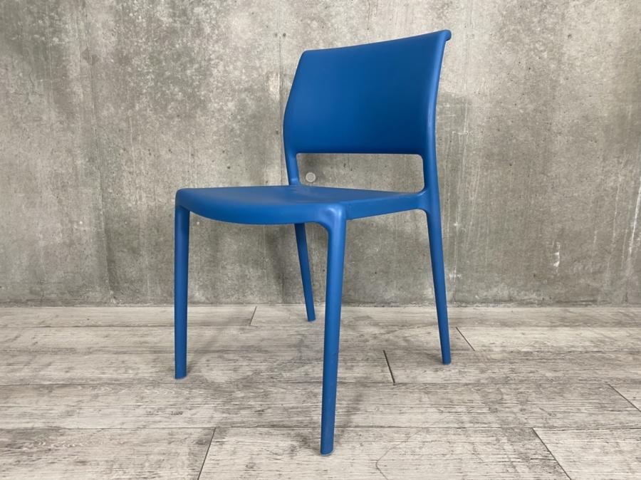 屋外仕様も可！スタック可能な存在感抜群のチェア！■Pedrali ■Ara Stoel ■ブルー
                        その他シリーズ
                                    中古
            