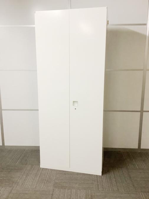 【収納力抜群のシステム書庫！】■オカムラ　レクトラインシリーズ　両開き書庫　H2150mm　A4サイズのファイルが6段収納可能！【在庫入替】A00839009
                        レクトライン
                                    中古
            