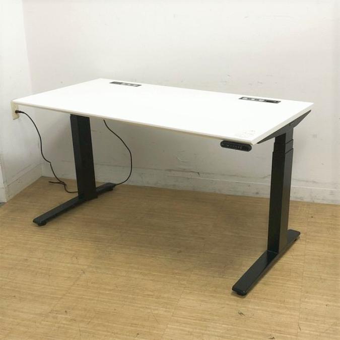 ★立ち姿勢を取り入れ健康志向★上下昇降デスク　オカムラ　スイフト(swift)　インジゲーター有　高さ650～1250ｍｍで調整可能
                        Swift
                                    中古
            