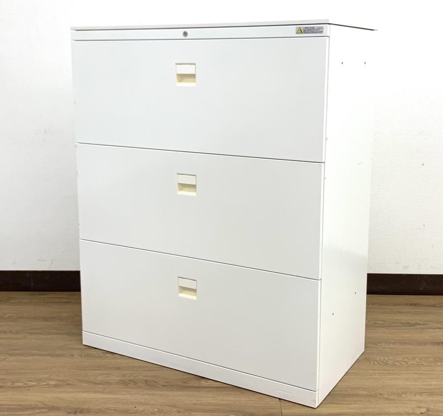 【Aランク！】【4台入荷！】収納量申し分のない引き出し書庫！大人気シリーズです！■オカムラ/3Sシリーズ/ホワイト
                        3S 書庫
                                    中古
            