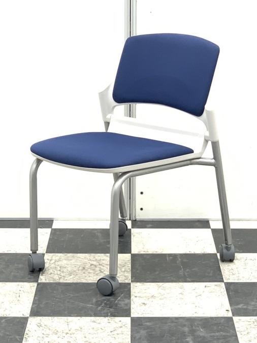【積み重ねられるスタッキングタイプ！省スペースでも有効〇】■内田洋行　MF-180C　スタッキングチェア（キャスター付）
                        MF-180シリーズ
                                    中古
            