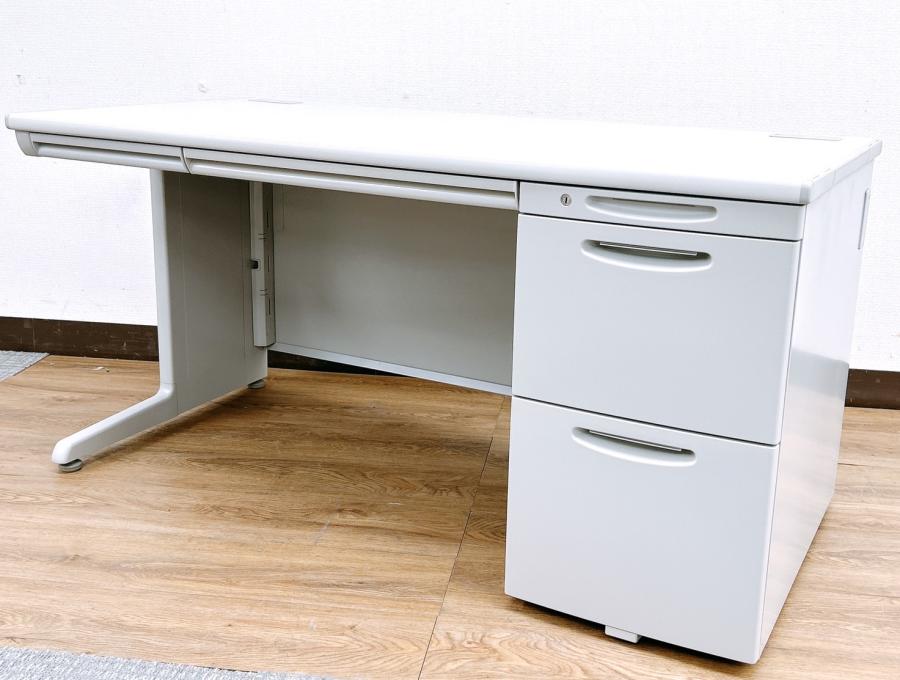 【状態良好】【幅1400㎜】オフィス定番片袖机With3段引出し（A4×2段+小物1段）タイプ◆オカムラ製【RP】
                        SDシリーズ
                                    中古
            