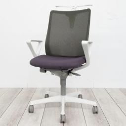 【2脚入荷】オカムラ人気のフルーエントチェア入荷！中古　メッシュチェア　肘付　Fluent　ミディアムグレー　オフィスチェア　OAチェア　テレワーク　在宅ワーク