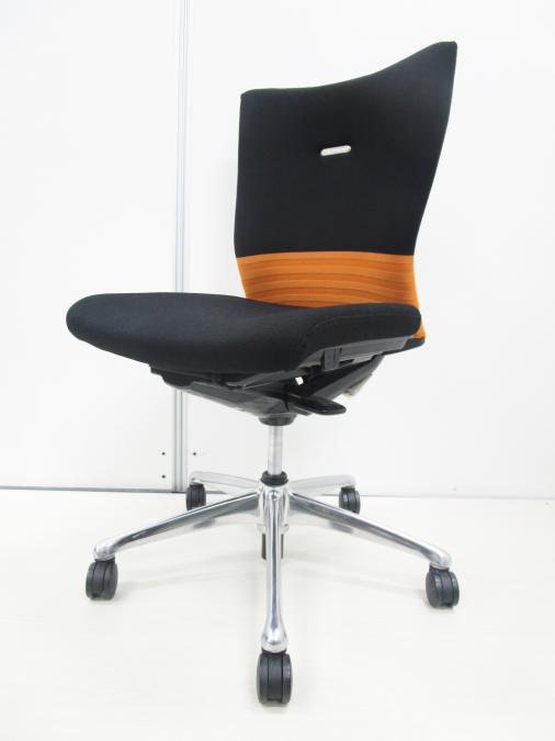 【快適な座り心地で作業効率アップ！】■オカムラ　フィーゴチェア　シームレス/オレンジ【AF】A00884586
                        フィーゴチェア
                                    中古
            