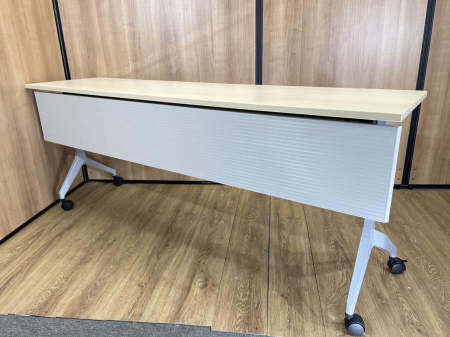 【4台入荷！！】美しい木目天板、会議室やセミナーにおすすめ！！■ウチダ/Paragraph/ナチュラル
                        パラグラフテーブル
                                    中古
            