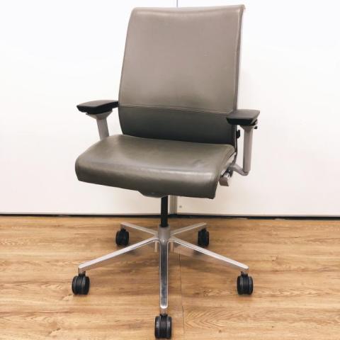 Steelcase（スチールケース） シンクチェア（2014年以前モデル）(Think 