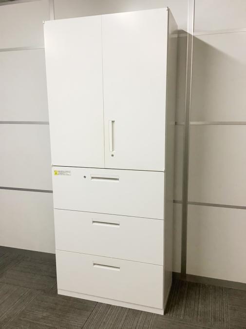 清潔感抜群のホワイトカラー！収納力抜群の国産書庫入荷！
                        HSシリーズ
                                    中古
            